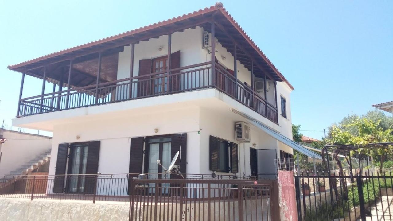 Korifásion Balcony With View 빌라 외부 사진