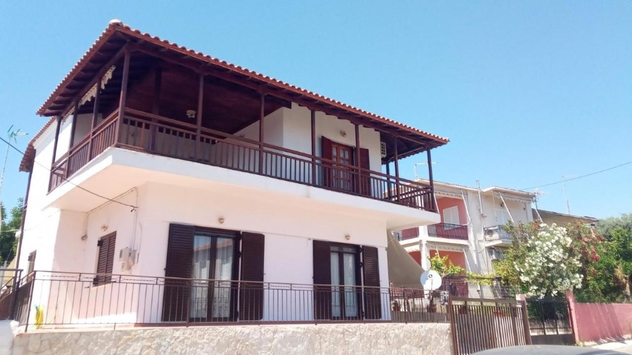 Korifásion Balcony With View 빌라 외부 사진